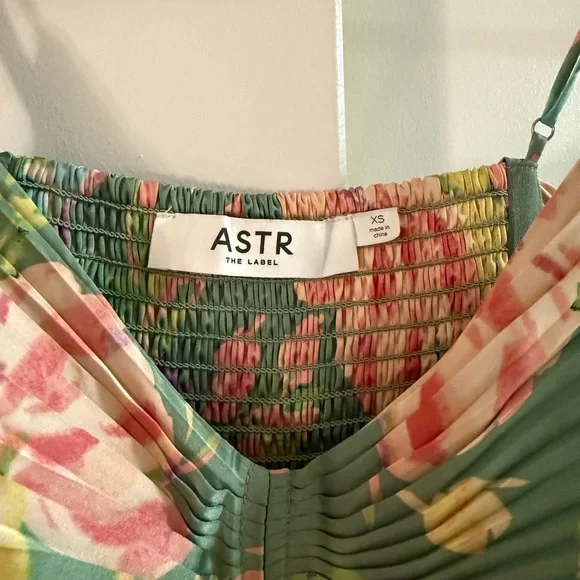 Astr Multicolor Floral Maxi Dress - Picture 7 of 14